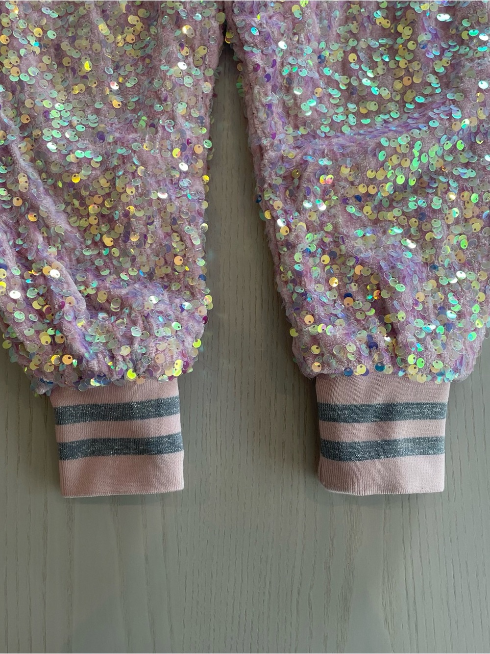 Lola and the Boys Light Pink Iridescent Sequin Joggers - Size 4 - Picture 4 of 7
